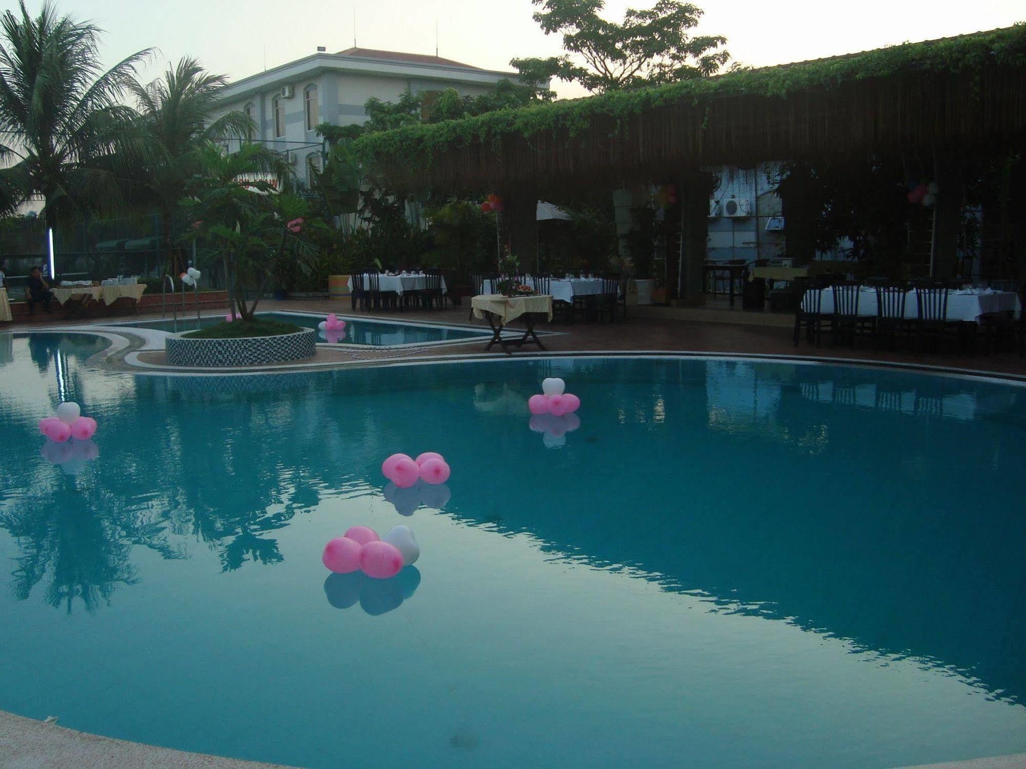 Sao Mai Phu My Resort Exteriör bild
