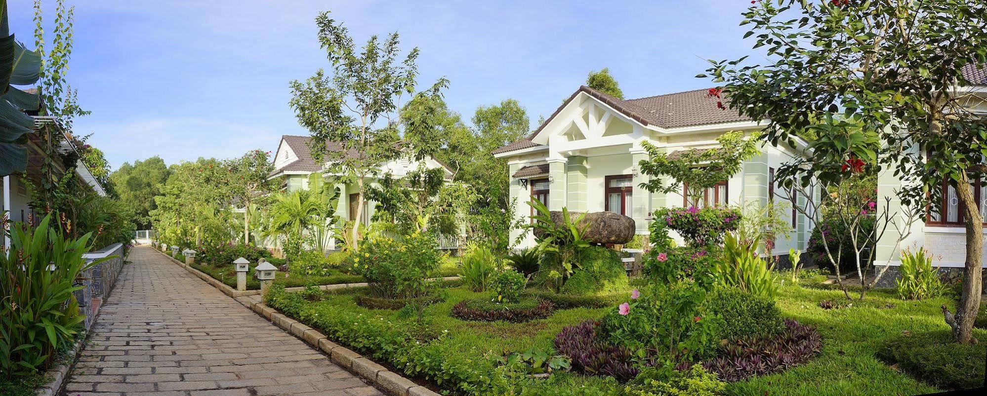 Sao Mai Phu My Resort Exteriör bild